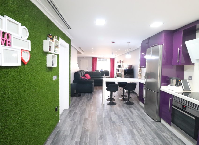 Reventa - Townhouse / Duplex - Redován - Redovan - Town