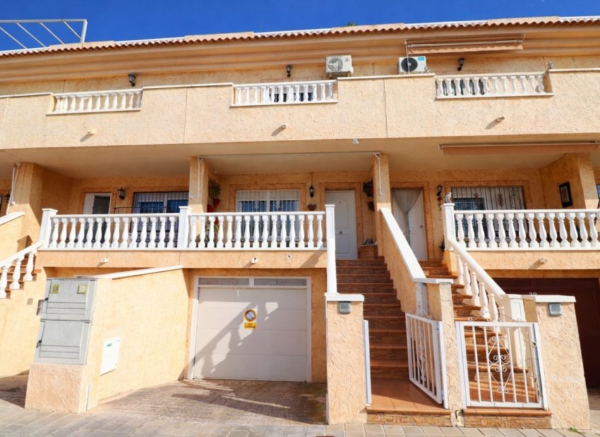 Reventa - Townhouse / Duplex - Redován - Redovan - Town