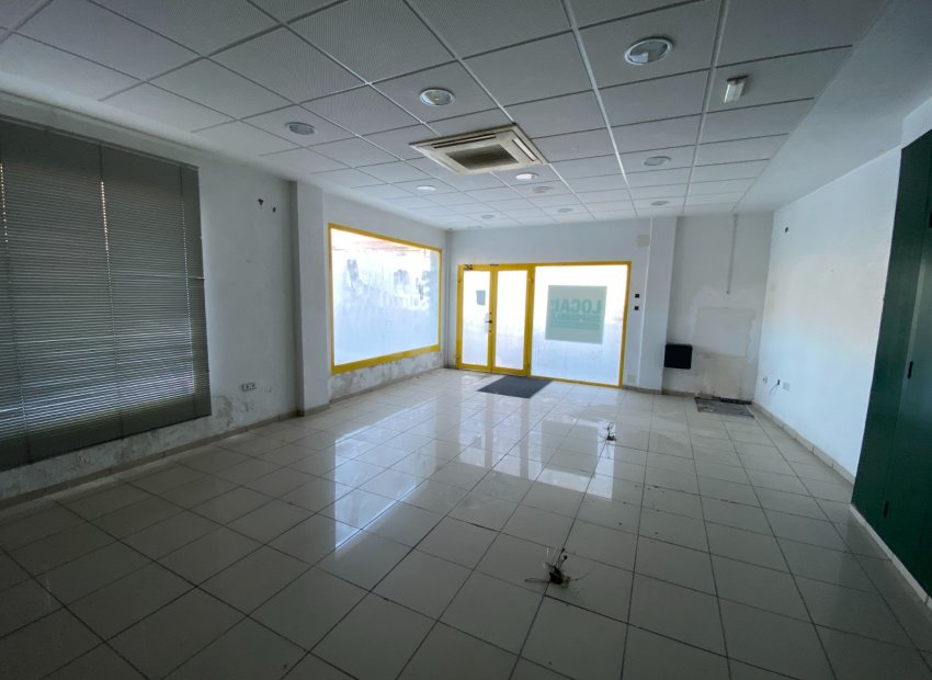 Reventa - Townhouse / Duplex - Salinas