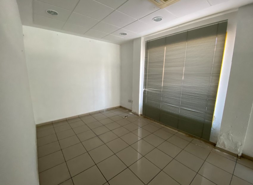 Reventa - Townhouse / Duplex - Salinas