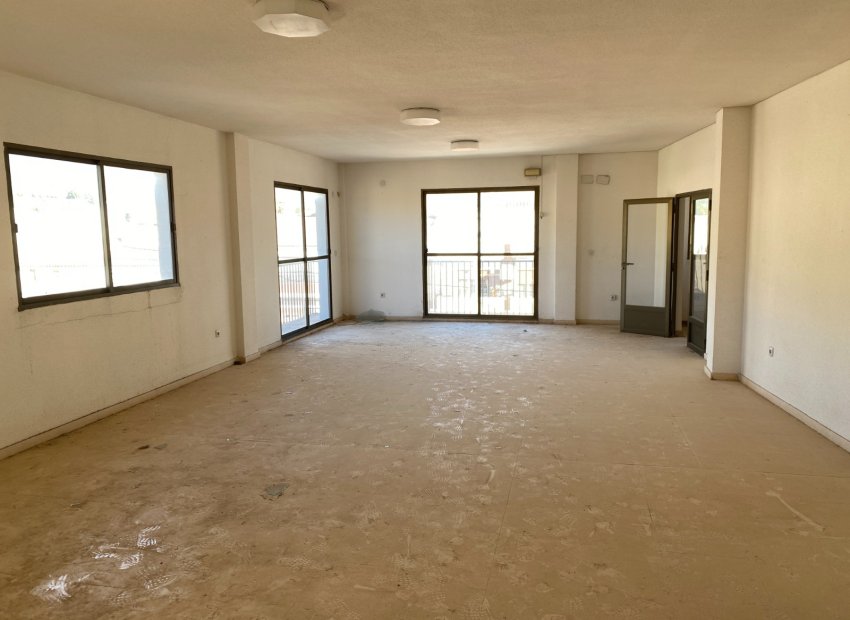 Reventa - Townhouse / Duplex - Salinas