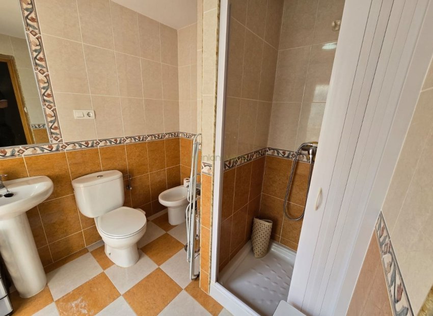 Reventa - Townhouse / Duplex - Salinas