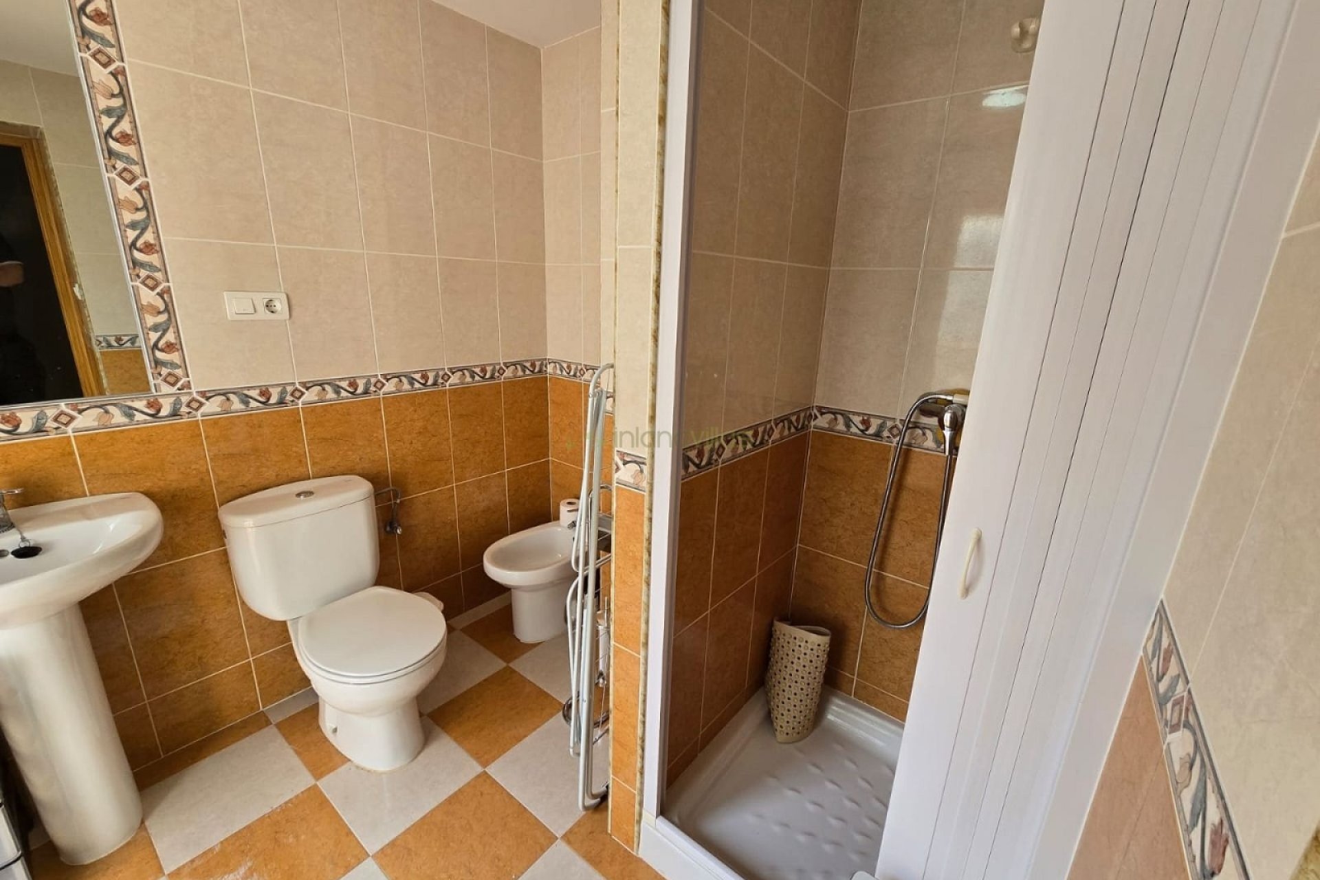 Reventa - Townhouse / Duplex - Salinas