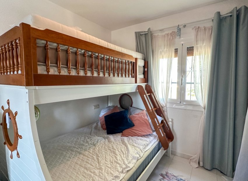 Reventa - Townhouse / Duplex - San Miguel de Salinas - Bellavista