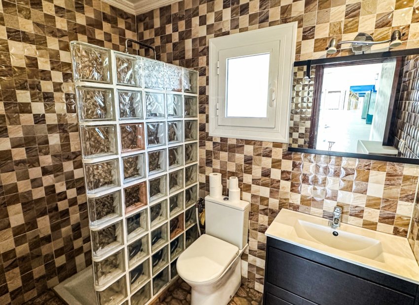 Reventa - Townhouse / Duplex - San Miguel de Salinas - Bellavista