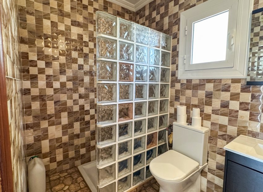 Reventa - Townhouse / Duplex - San Miguel de Salinas - Bellavista