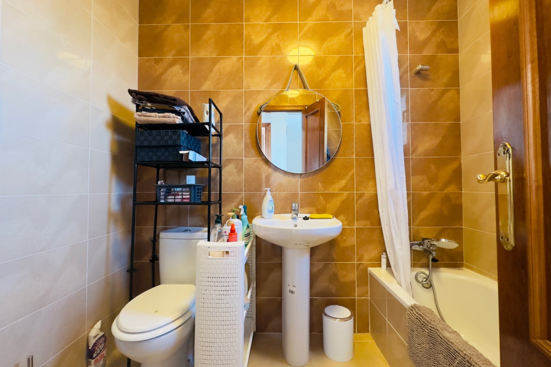 Reventa - Townhouse / Duplex - San Miguel de Salinas - Ciudad de las comunicaciones