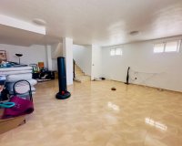 Reventa - Townhouse / Duplex - San Miguel de Salinas - Ciudad de las comunicaciones