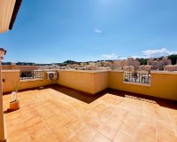 Reventa - Townhouse / Duplex - San Miguel de Salinas - Ciudad de las comunicaciones
