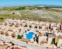Reventa - Townhouse / Duplex - San Miguel de Salinas - Ciudad de las comunicaciones