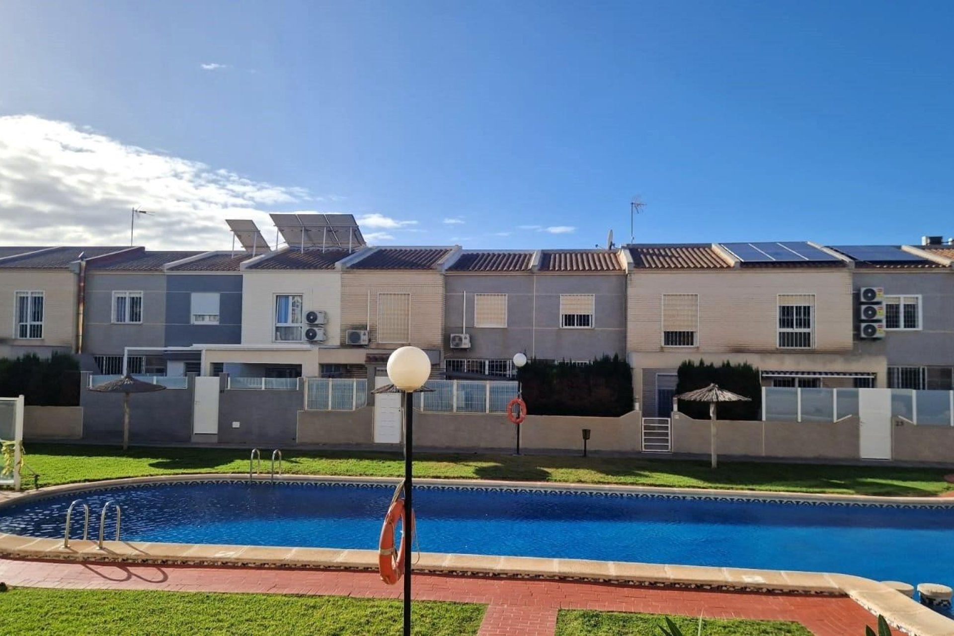 Reventa - Townhouse / Duplex - Torrevieia - Aguas Nuevas