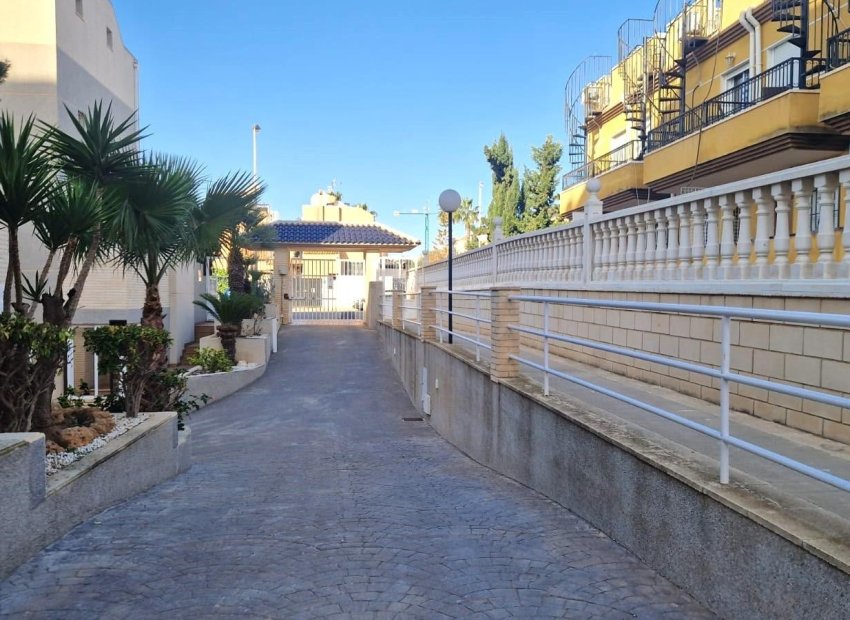 Reventa - Townhouse / Duplex - Torrevieia - Aguas Nuevas