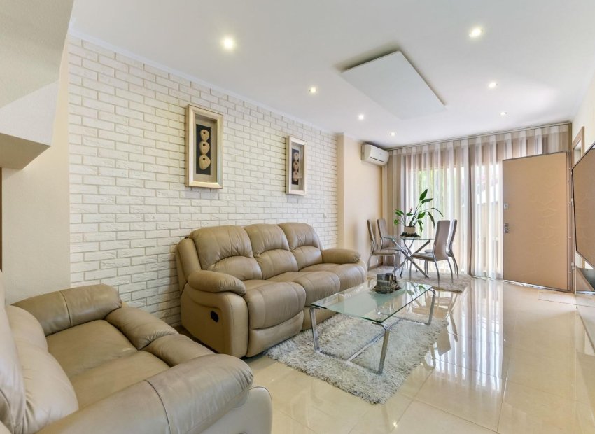 Reventa - Townhouse / Duplex - Torrevieia - Aguas Nuevas