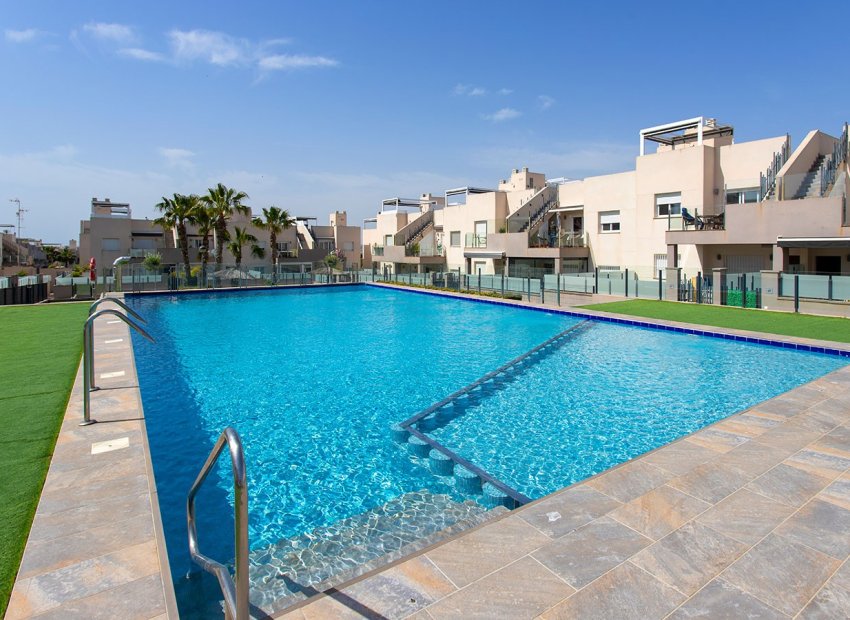 Reventa - Townhouse / Duplex - Torrevieia - Aguas Nuevas