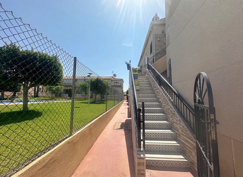 Reventa - Townhouse / Duplex - Torrevieia - Aguas Nuevas