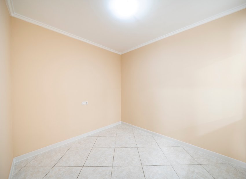 Reventa - Townhouse / Duplex - Torrevieia - El Chaparral