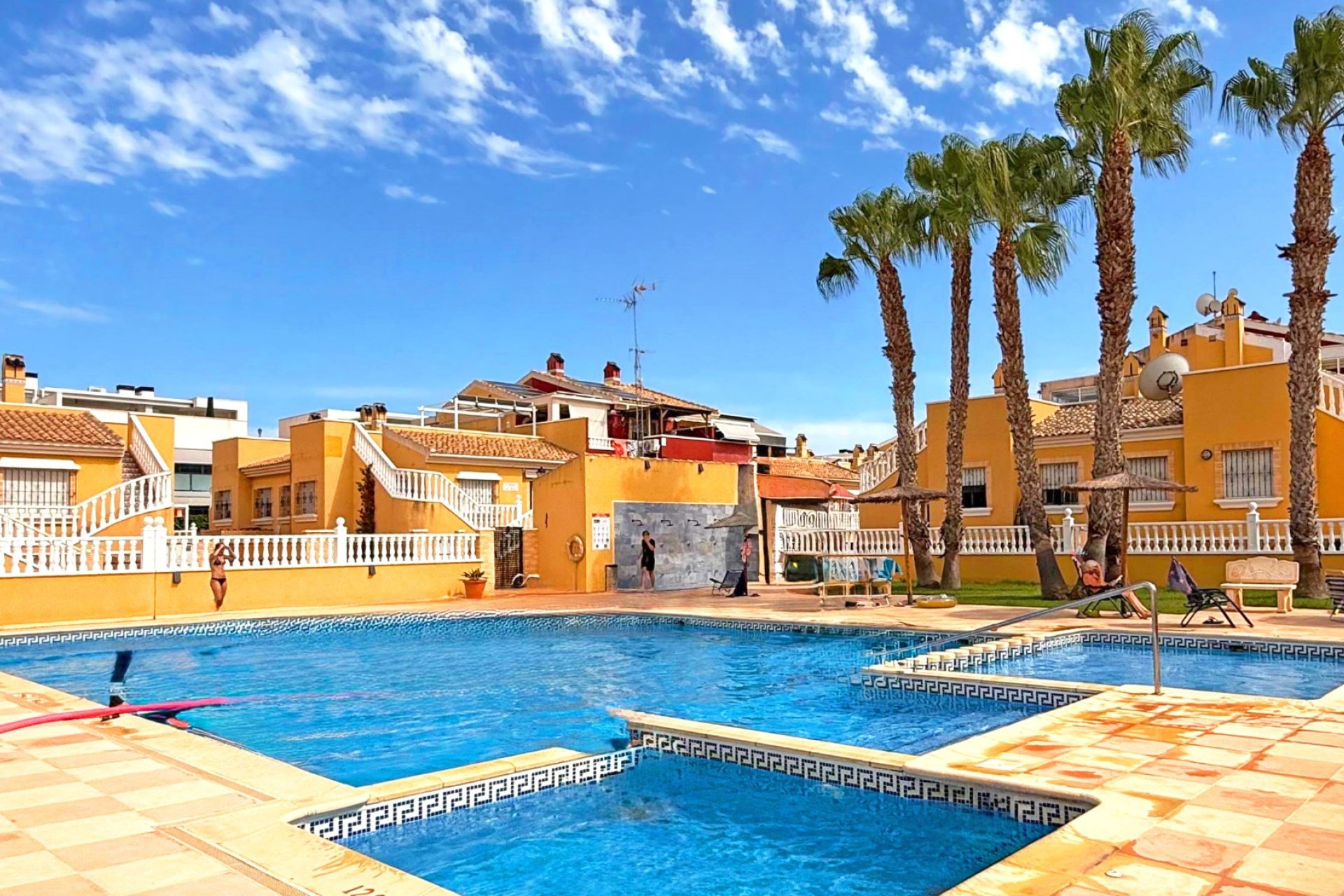 Reventa - Townhouse / Duplex - Torrevieia - La Siesta