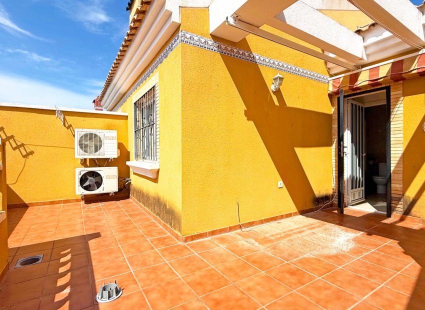Reventa - Townhouse / Duplex - Torrevieia - La Siesta
