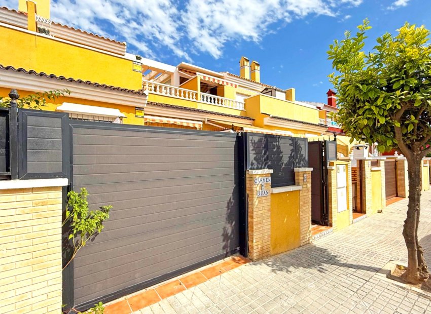 Reventa - Townhouse / Duplex - Torrevieia - La Siesta