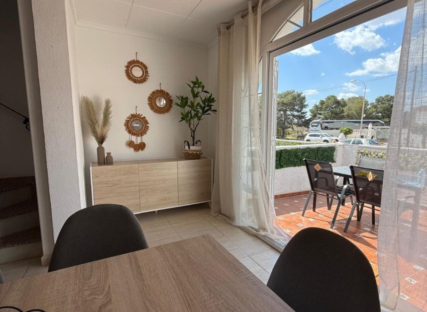 Reventa - Townhouse / Duplex - Torrevieia - La Siesta
