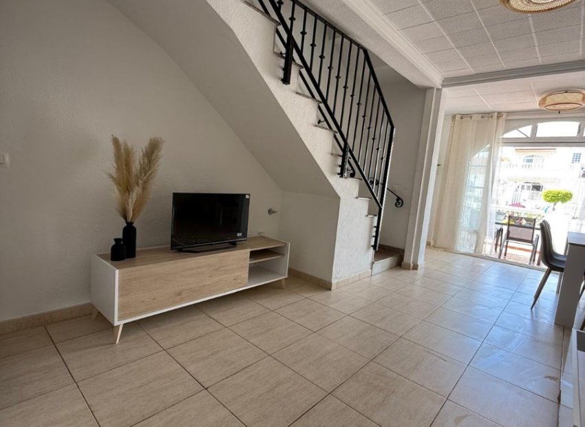 Reventa - Townhouse / Duplex - Torrevieia - La Siesta