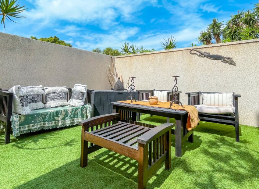 Reventa - Townhouse / Duplex - Torrevieia - La Siesta