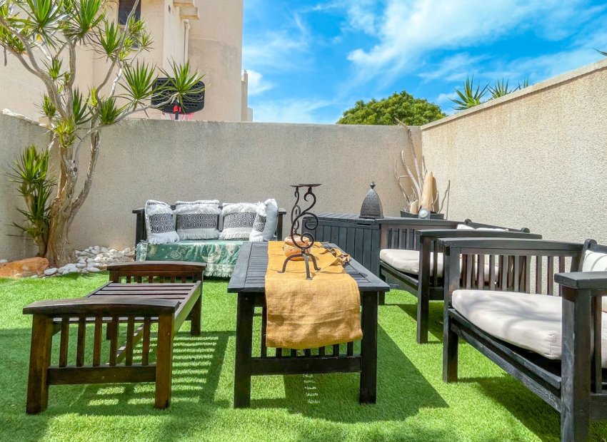 Reventa - Townhouse / Duplex - Torrevieia - La Siesta