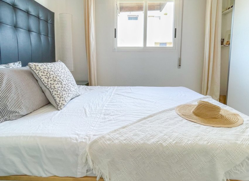 Reventa - Townhouse / Duplex - Torrevieia - La Siesta