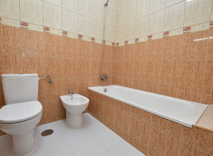 Reventa - Townhouse / Duplex - Torrevieia - Lago Jardín II