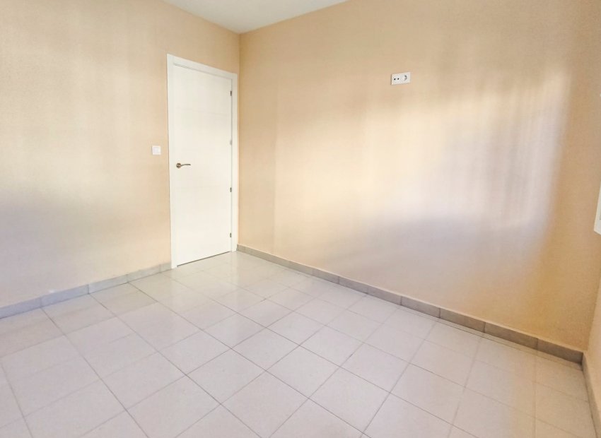 Reventa - Townhouse / Duplex - Torrevieia - Lago Jardin