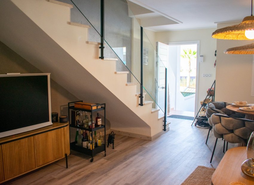 Reventa - Townhouse / Duplex - Torrevieia - Los Balcones