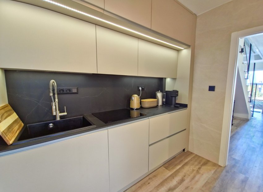 Reventa - Townhouse / Duplex - Torrevieia - Los Balcones