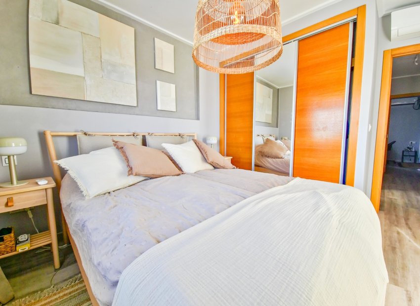 Reventa - Townhouse / Duplex - Torrevieia - Los Balcones