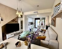 Reventa - Townhouse / Duplex - Torrevieia - Los Balcones