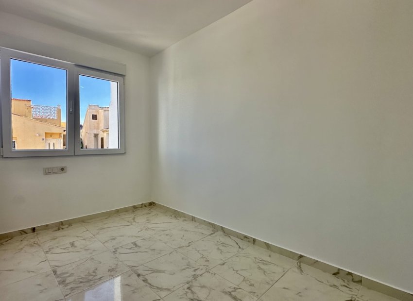 Reventa - Townhouse / Duplex - Torrevieia - Los Balcones