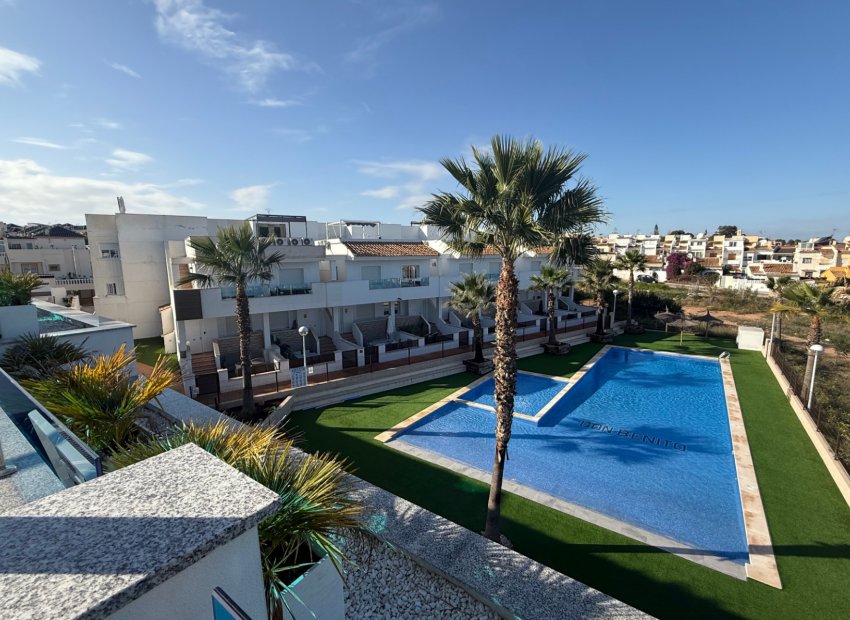 Reventa - Townhouse / Duplex - Torrevieia - Los Balcones