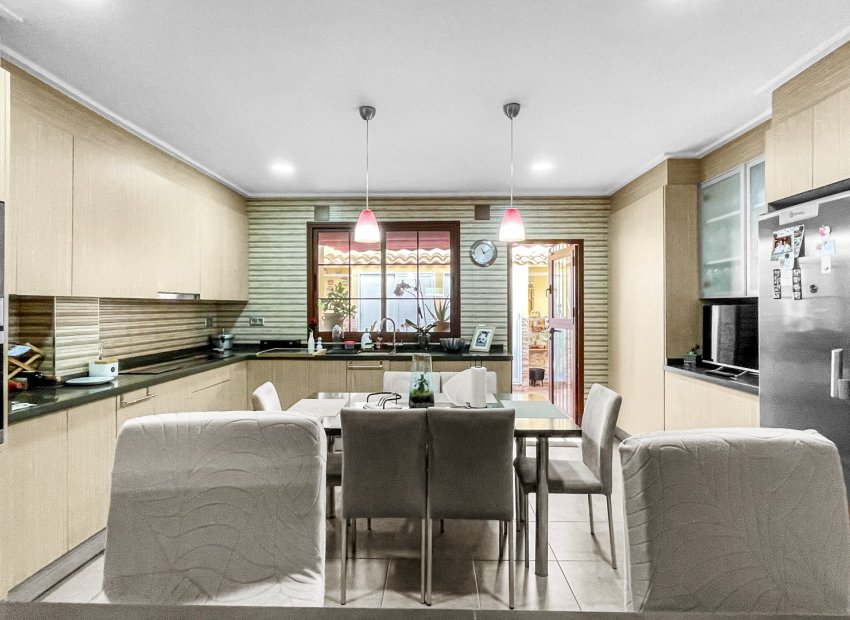 Reventa - Townhouse / Duplex - Torrevieia - Los Balcones
