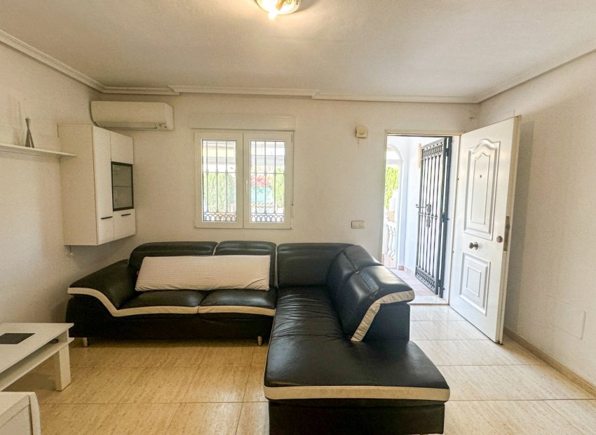 Reventa - Townhouse / Duplex - Torrevieia - Nueva Torrevieja