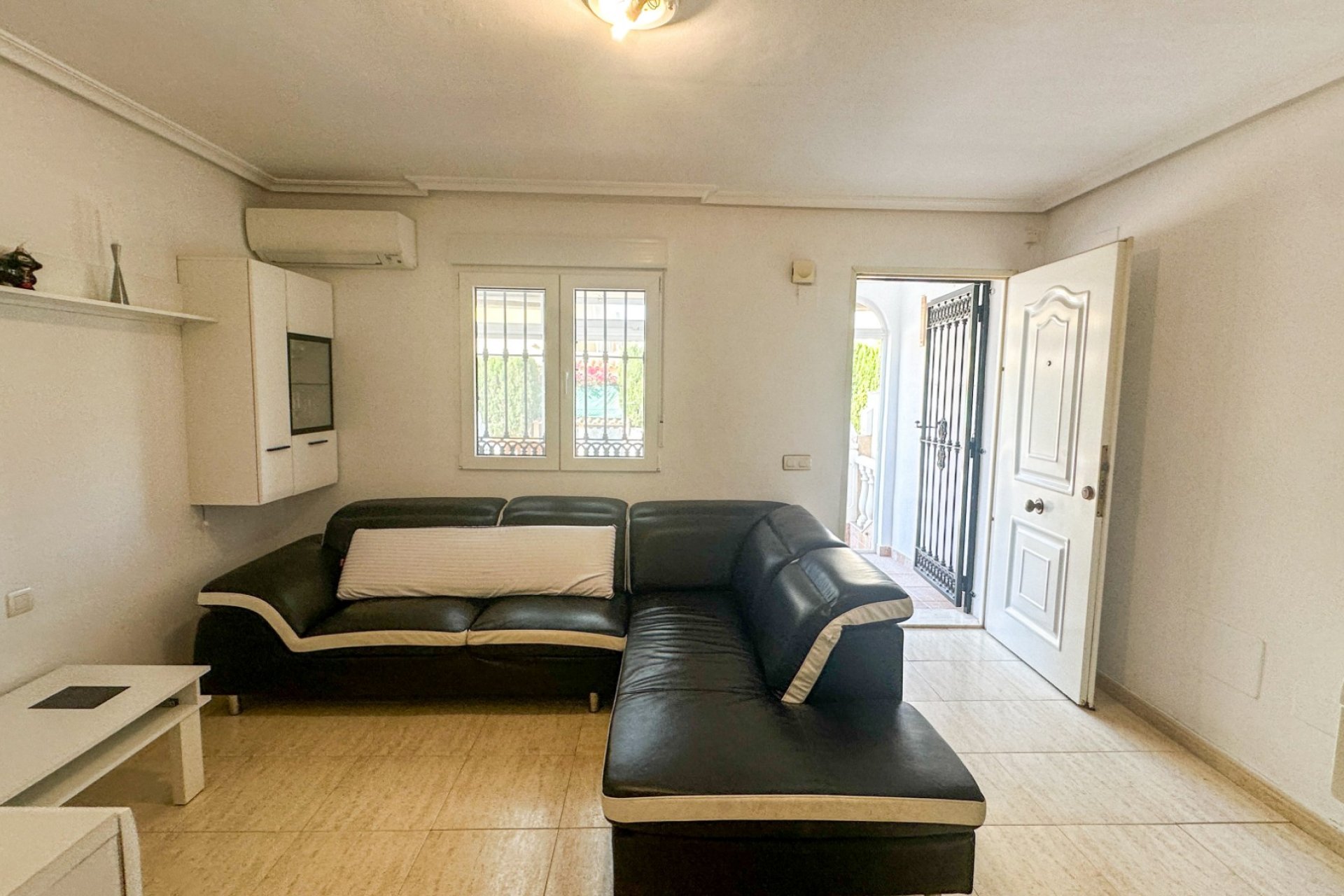 Reventa - Townhouse / Duplex - Torrevieia - Nueva Torrevieja