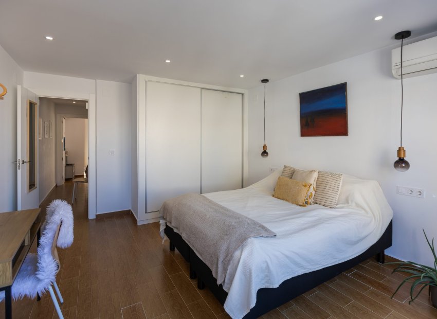 Reventa - Townhouse / Duplex - Torrevieia - Nueva Torrevieja