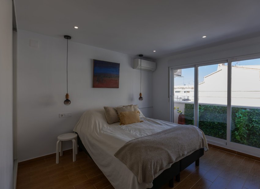 Reventa - Townhouse / Duplex - Torrevieia - Nueva Torrevieja