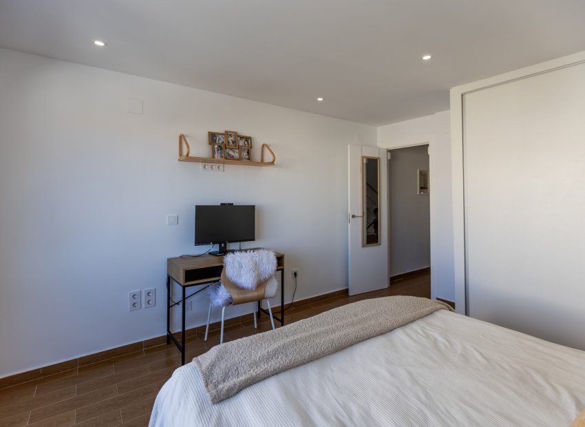 Reventa - Townhouse / Duplex - Torrevieia - Nueva Torrevieja