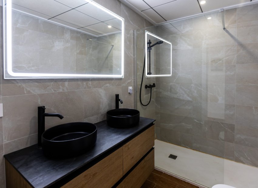 Reventa - Townhouse / Duplex - Torrevieia - Nueva Torrevieja