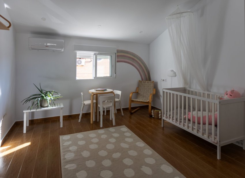 Reventa - Townhouse / Duplex - Torrevieia - Nueva Torrevieja