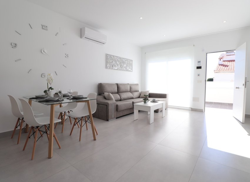 Reventa - Townhouse / Duplex - Torrevieia - San Luis