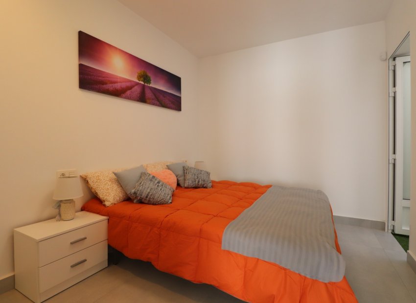 Reventa - Townhouse / Duplex - Torrevieia - San Luis