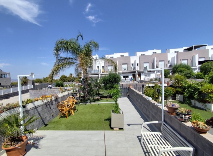 Reventa - Townhouse / Duplex - Torrevieia - Torrevieja