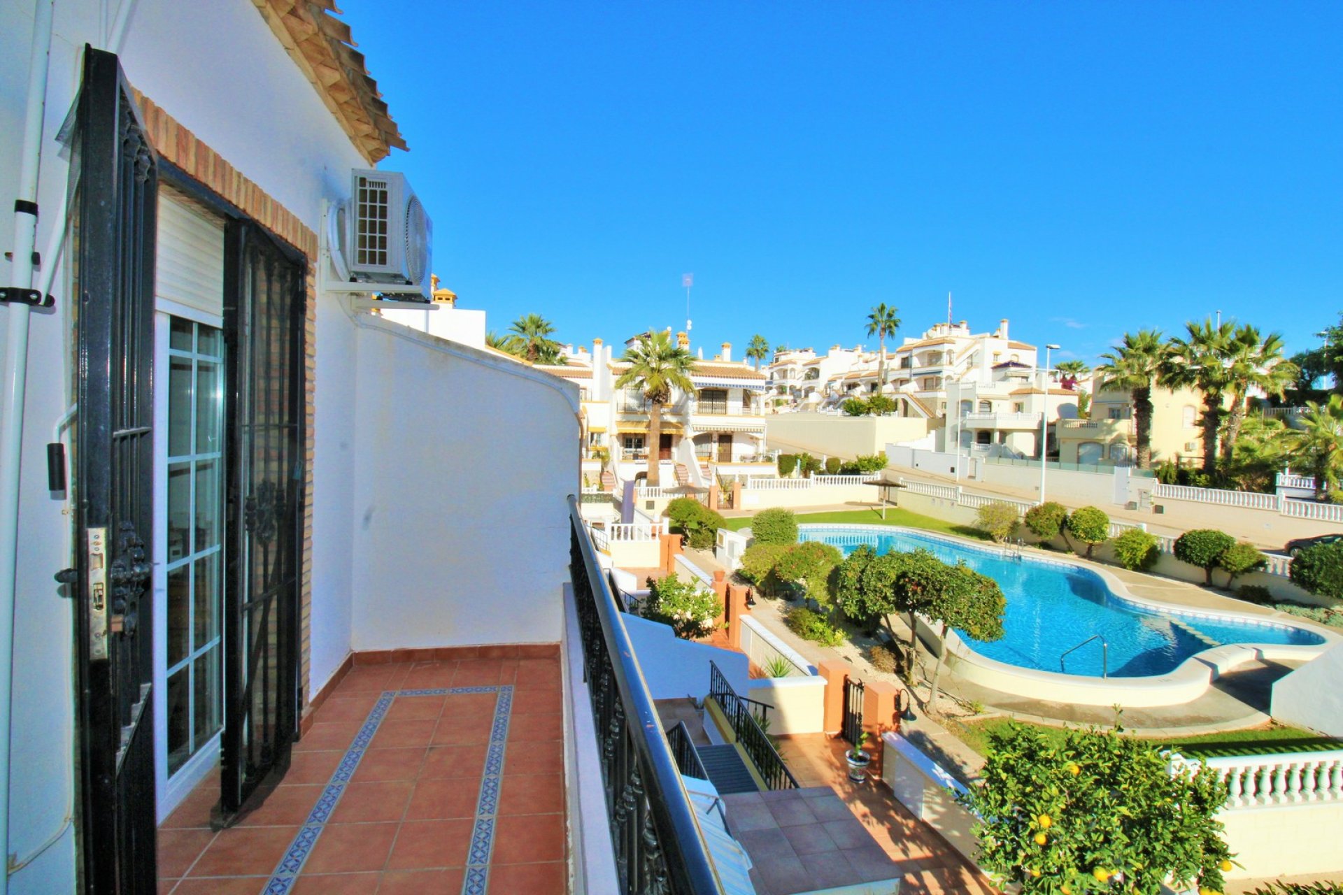 Reventa - Townhouse / Duplex - Villamartín - Los Dolses