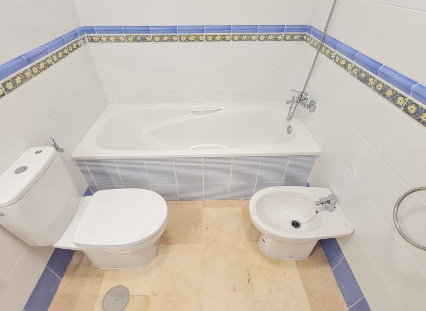 Reventa - Townhouse / Duplex - Villamartín - Los Dolses