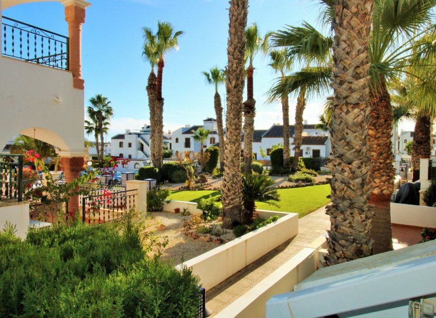 Reventa - Townhouse / Duplex - Villamartín - PAU 8